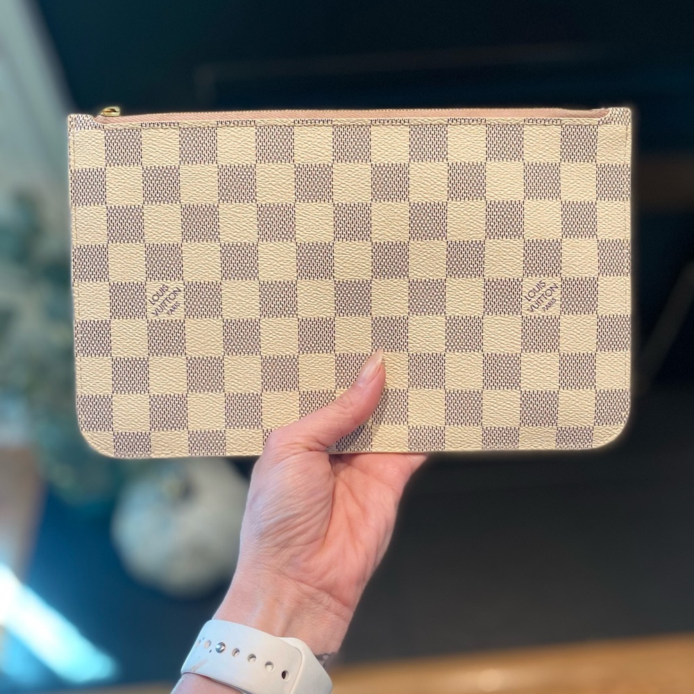 COPY - LOUIS VUITTON Pouch/clutch